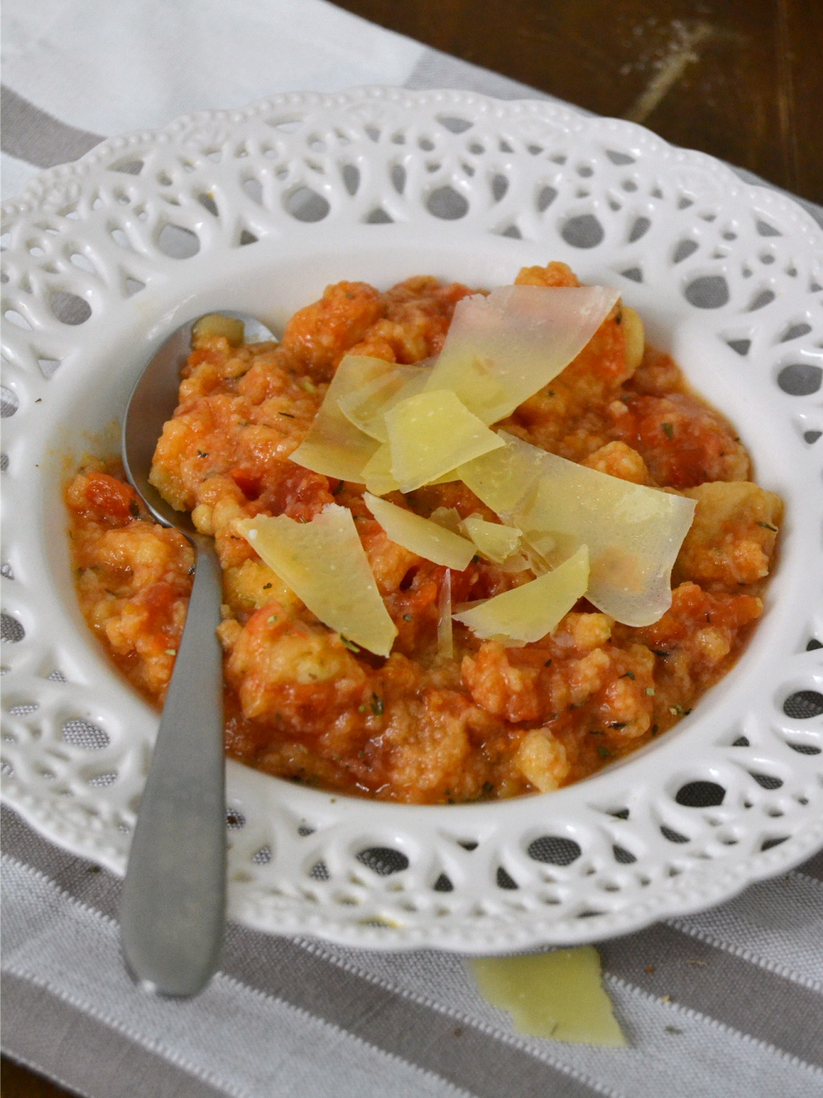 Sopa italiana de tomate y pan. Pappa al pomodoro