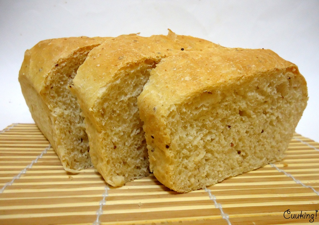 Pan de molde con mostaza y ajo