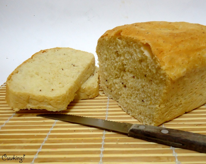 Pan de molde con mostaza y ajo