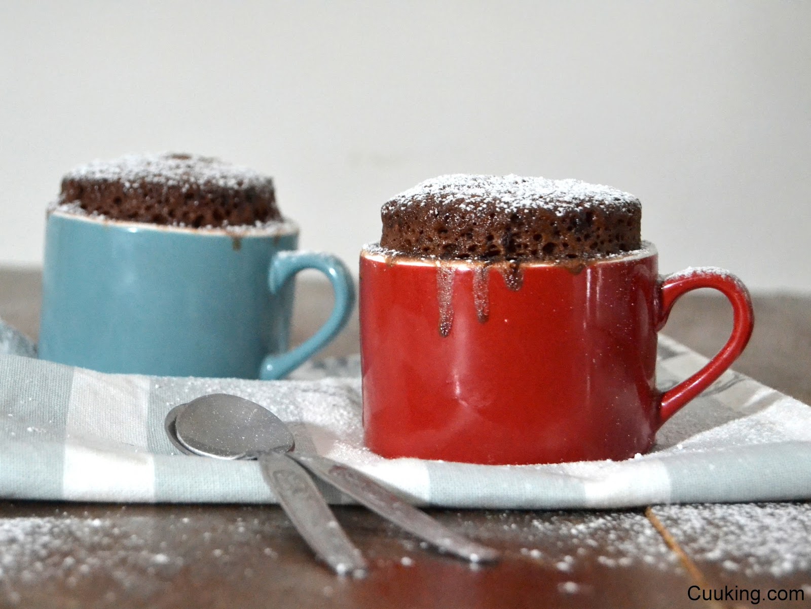 Mug cake de ColaCao o bizcocho en taza al microondas (Ahora con  Videoreceta!) - Juanan Sempere