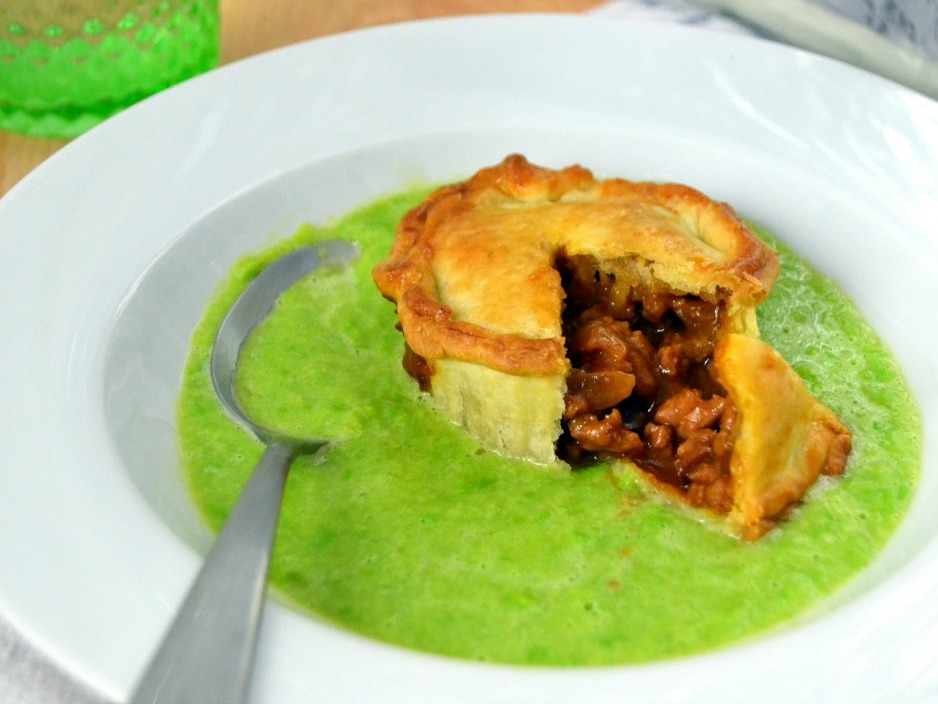 Pie floater. Receta australiana