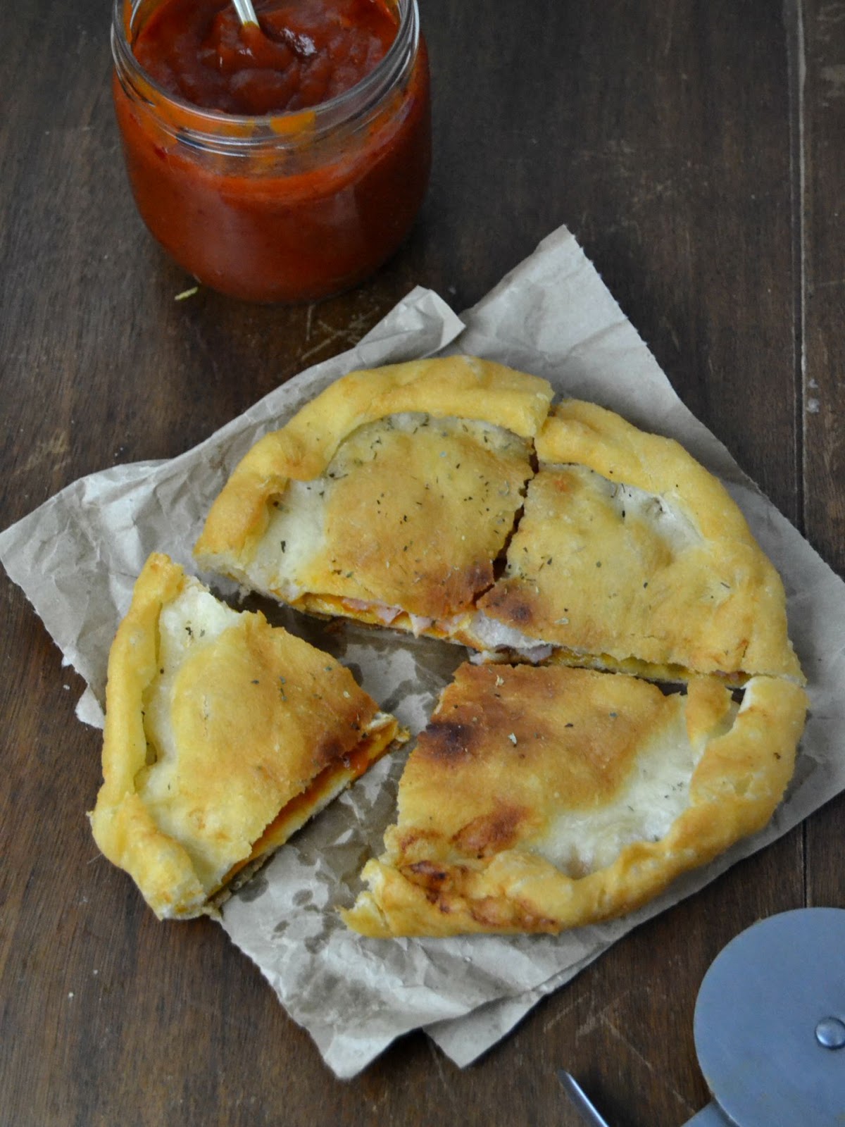 Pizza frita napolitana