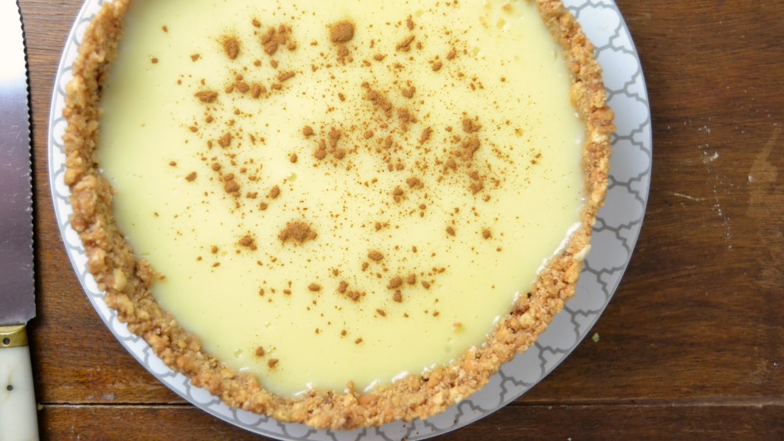 Tarta de natillas con galleta