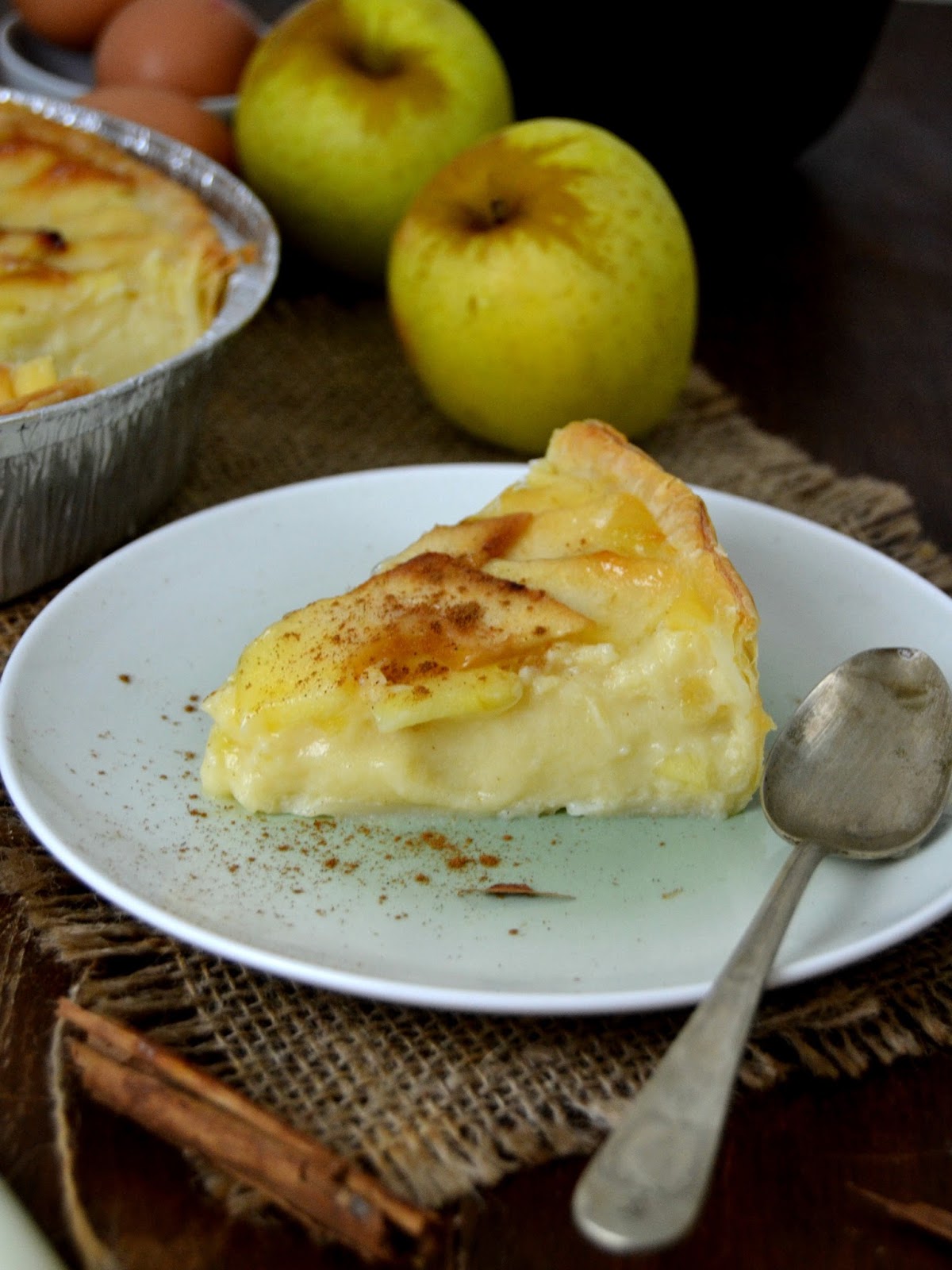 Tarta de manzana con crema