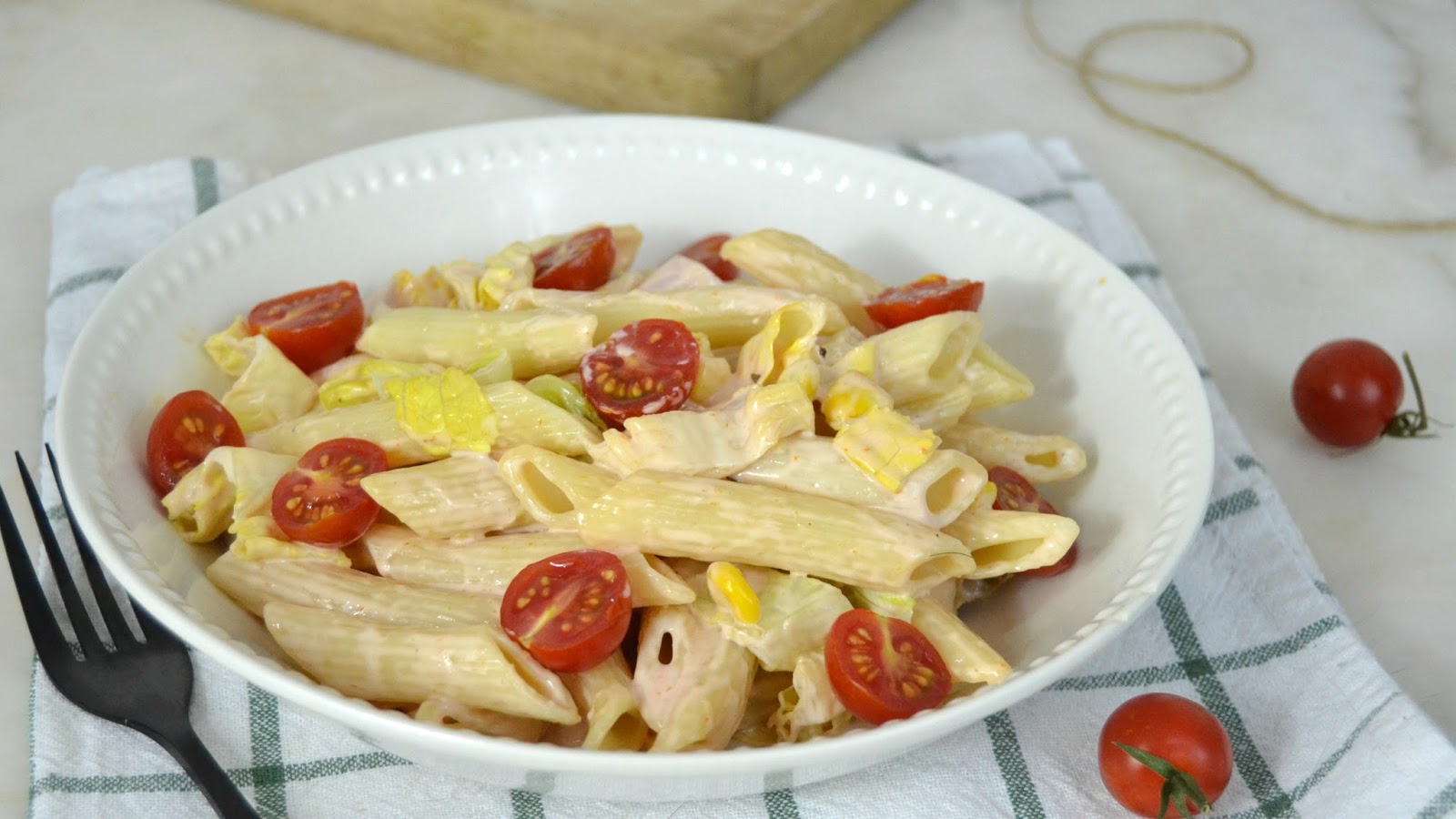 Ensalada fria de pasta con jamón york