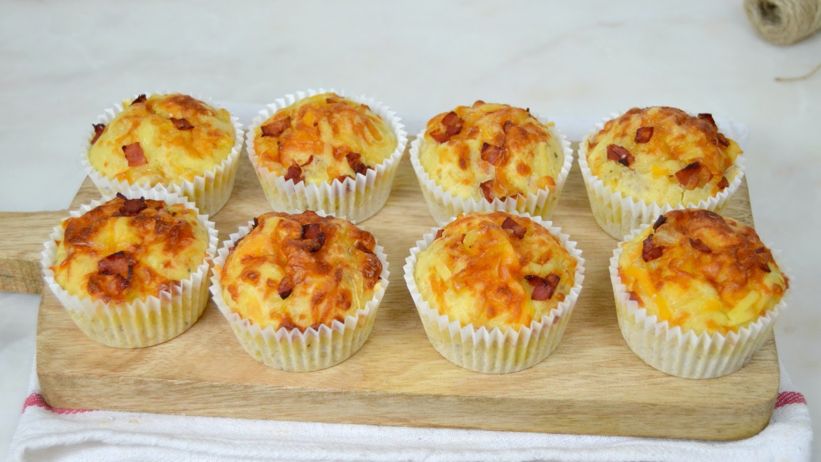 Muffins de bacon y queso