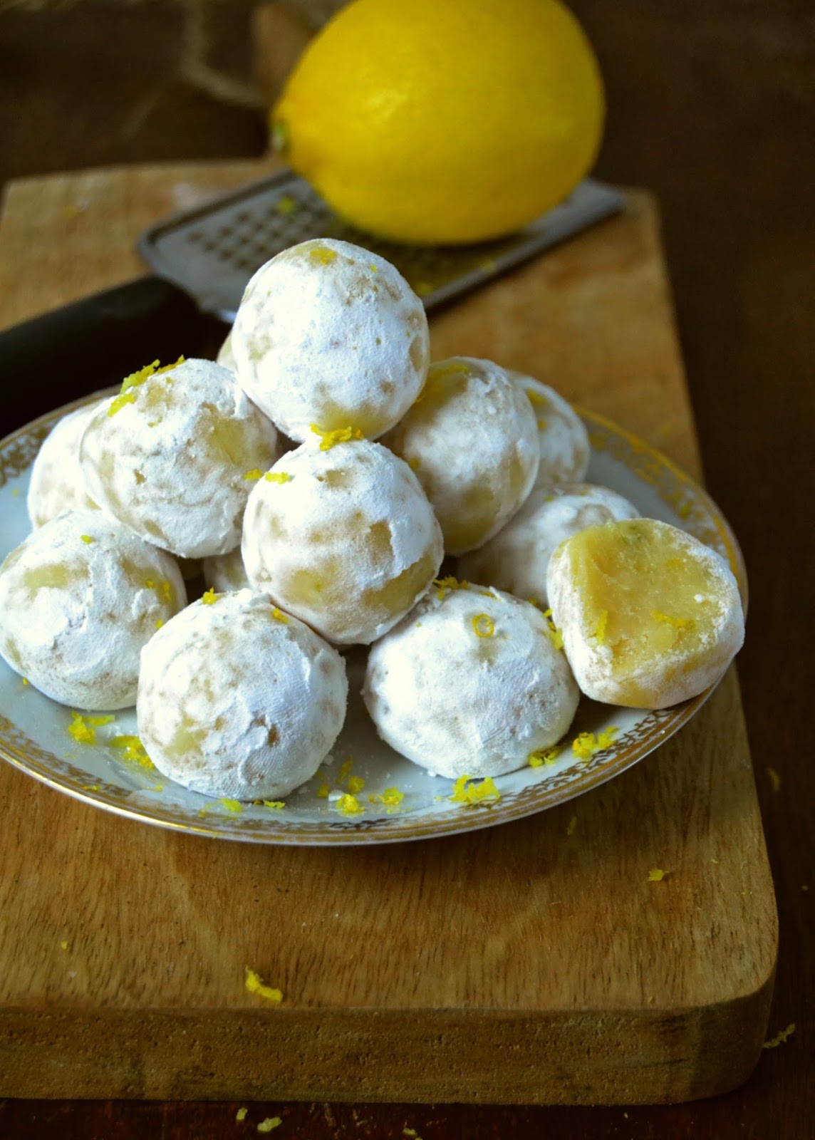 Trufas de leche condensada y limón brigadeiros