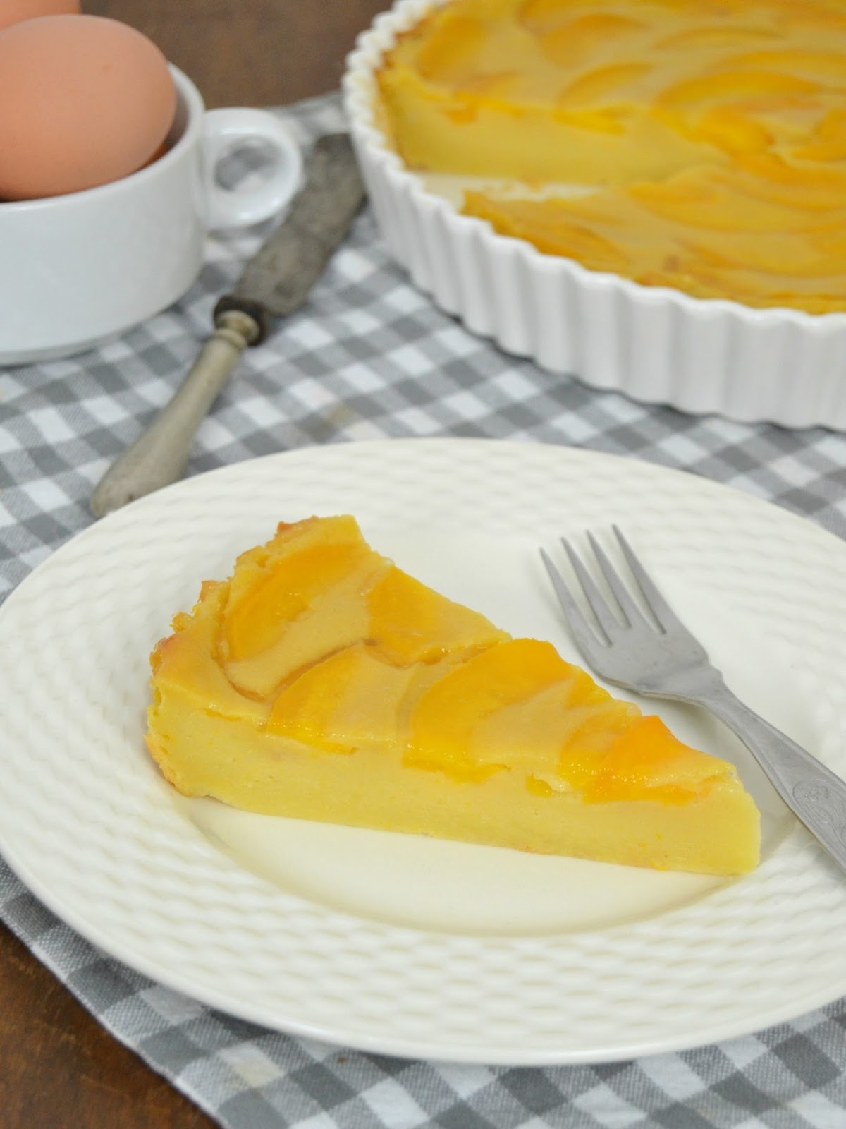 Tarta fácil de melocotón en almíbar 