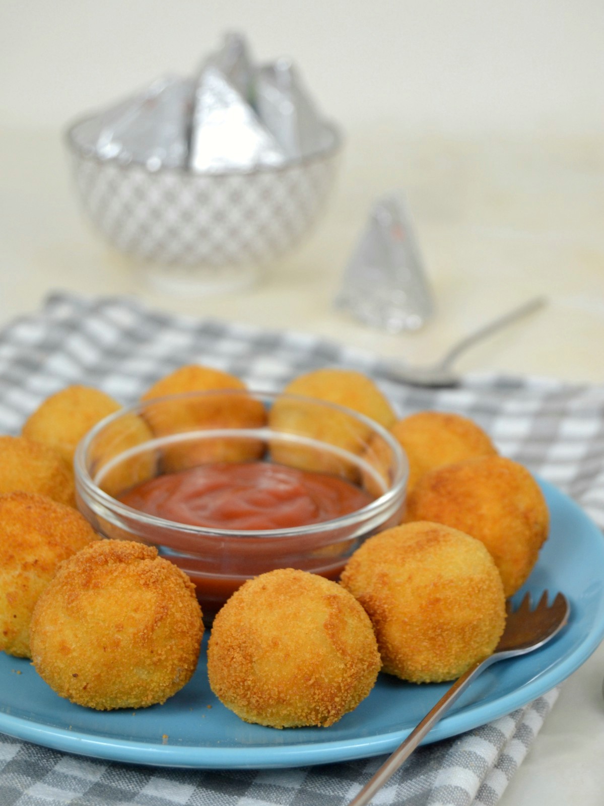 Bolitas de atún con quesitos