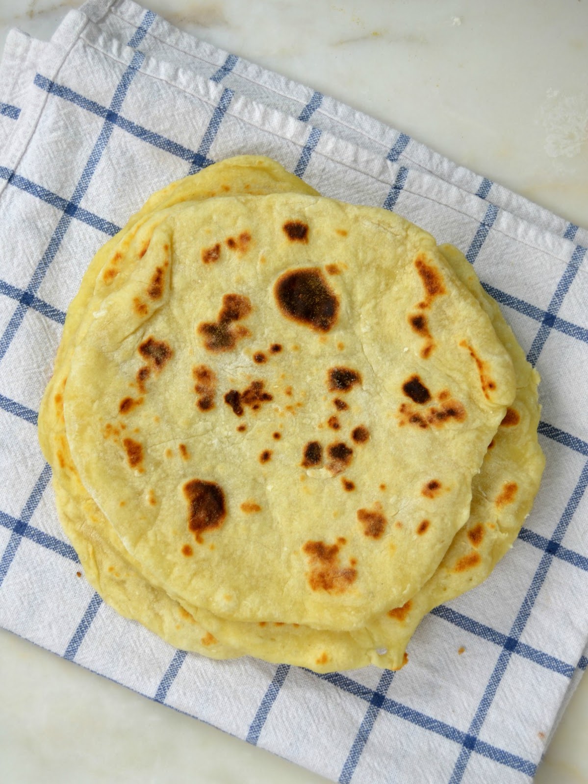 Pan plano a la sartén ¡Con solo dos ingredientes!