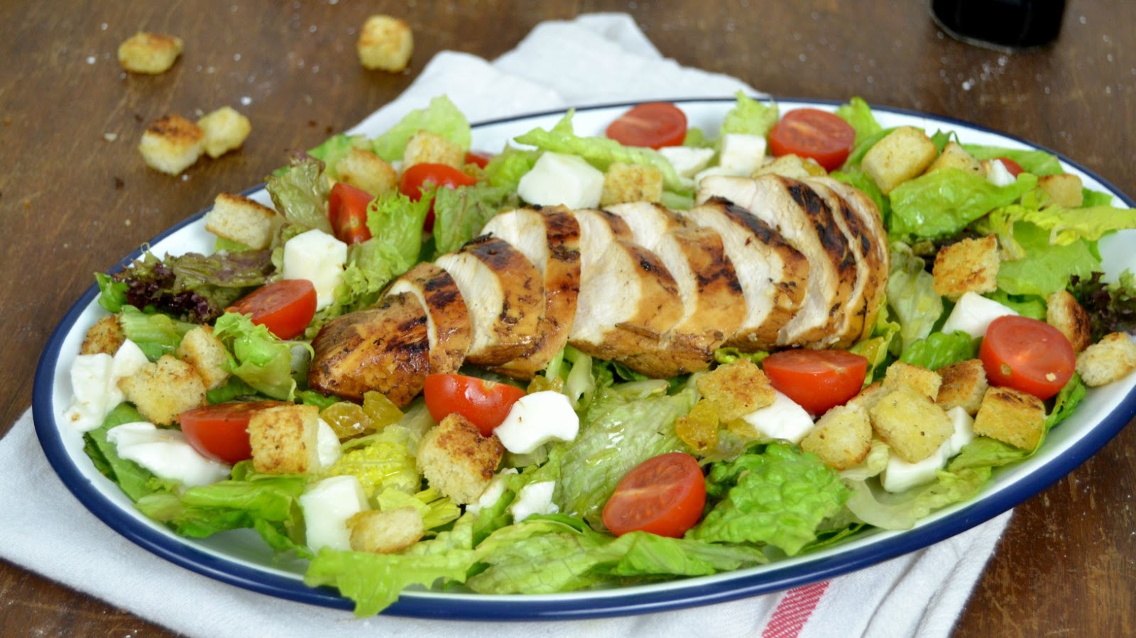 Pollo con ensalada