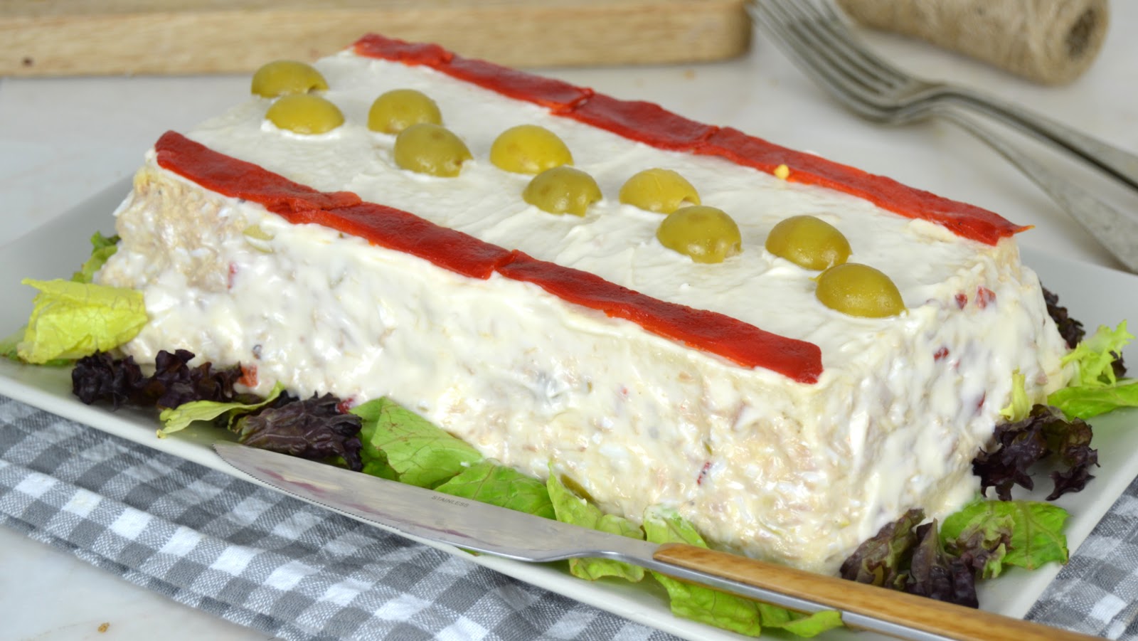 Pastel frío de atún con pan de molde - Juanan Sempere