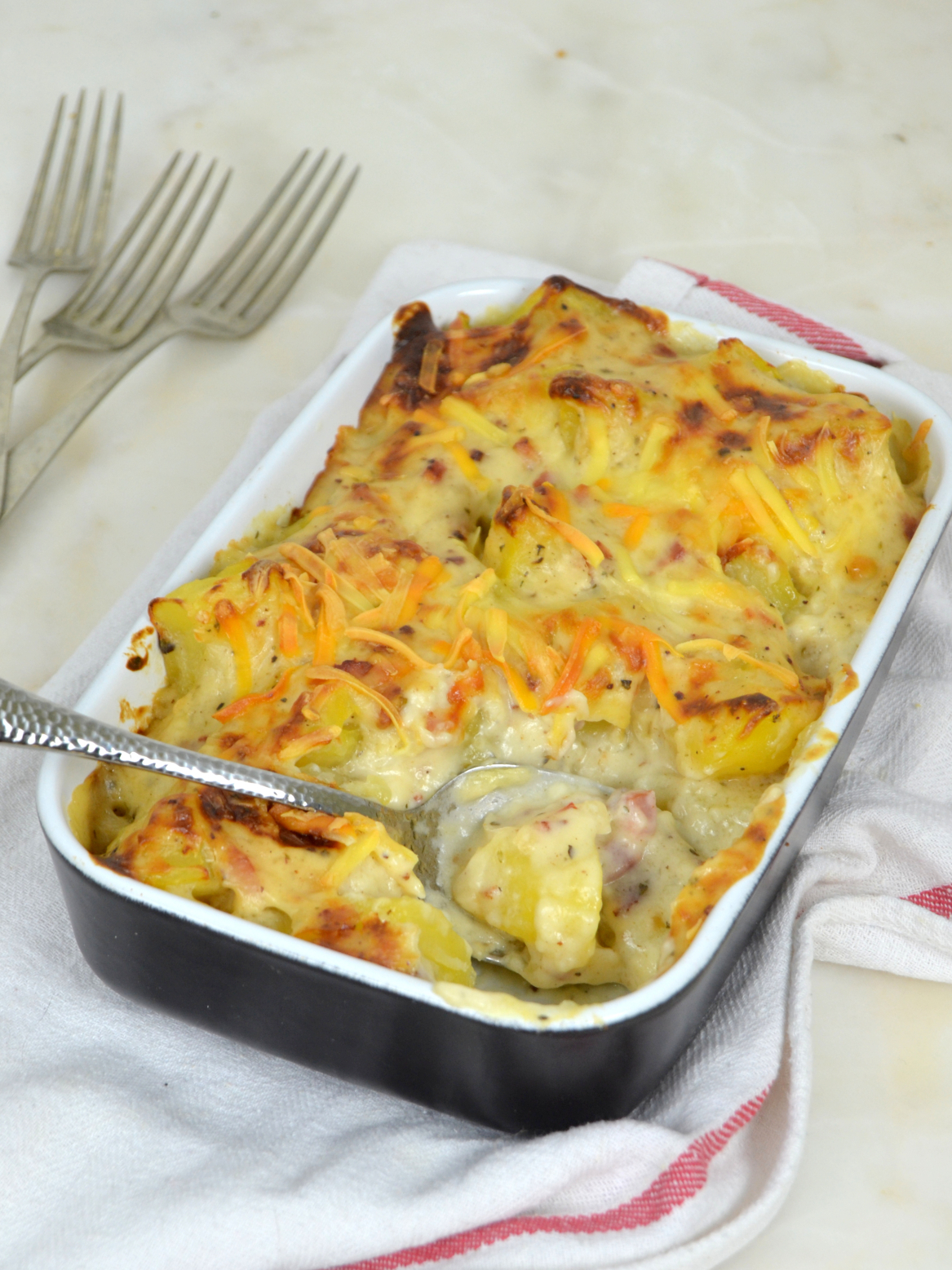 Patatas gratinadas con bechamel