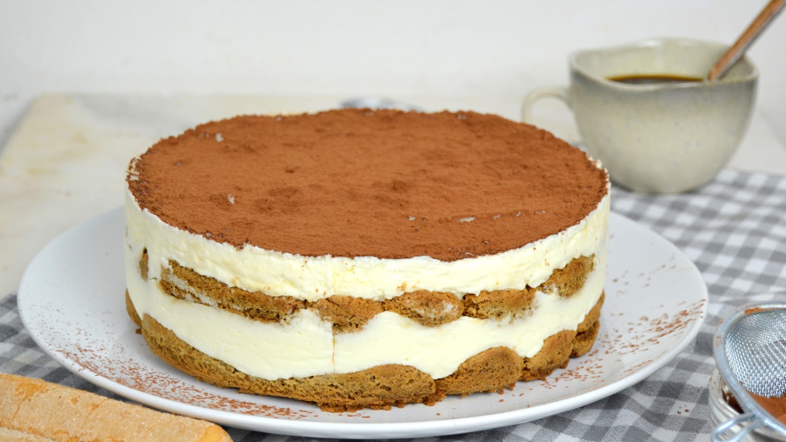 Tarta de tiramisú fácil