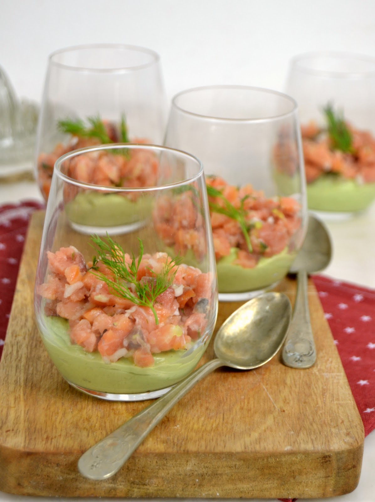 Tartar de salmón con aguacate