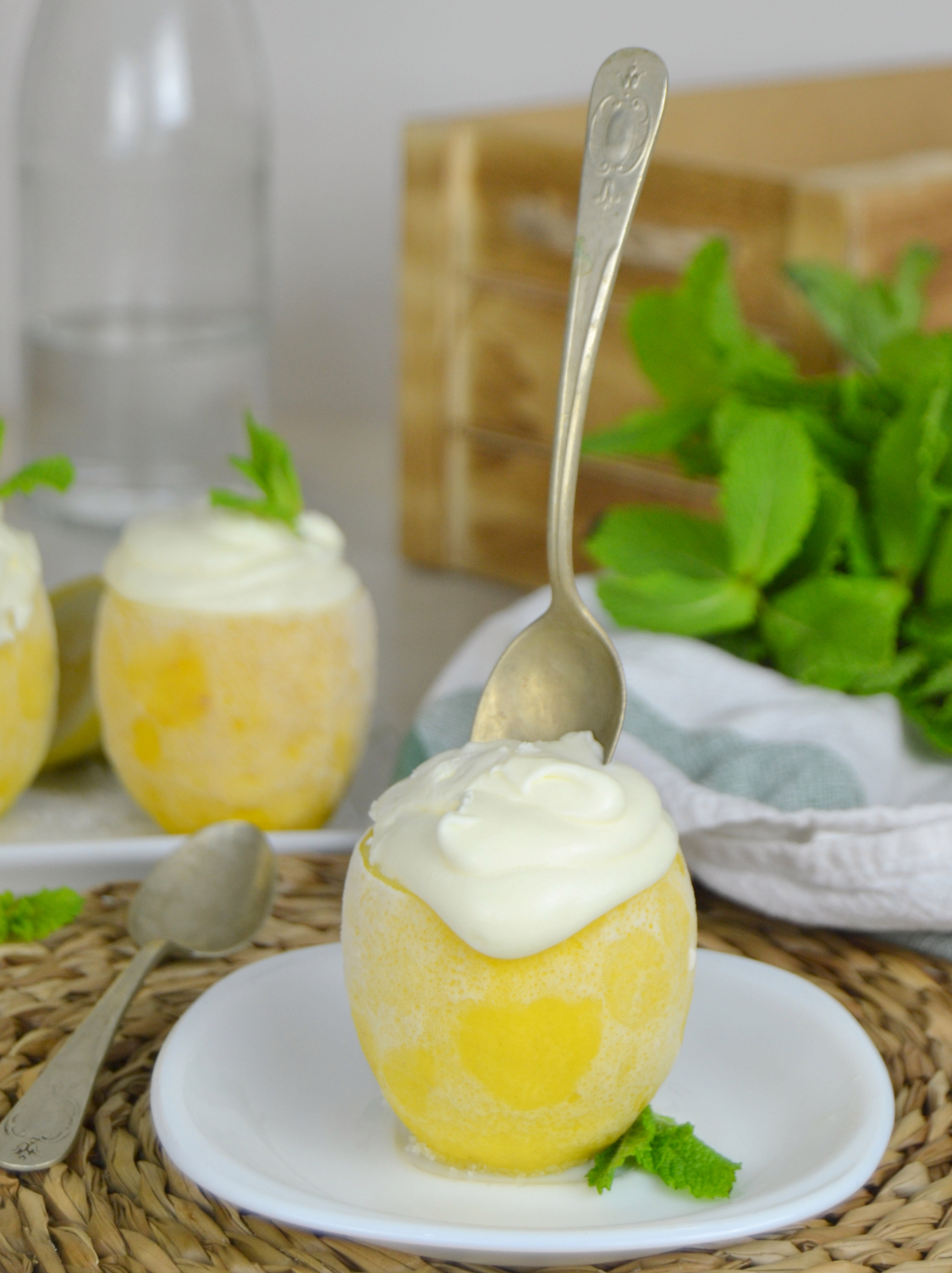 Limones helados. cremosos, fáciles y rápidos