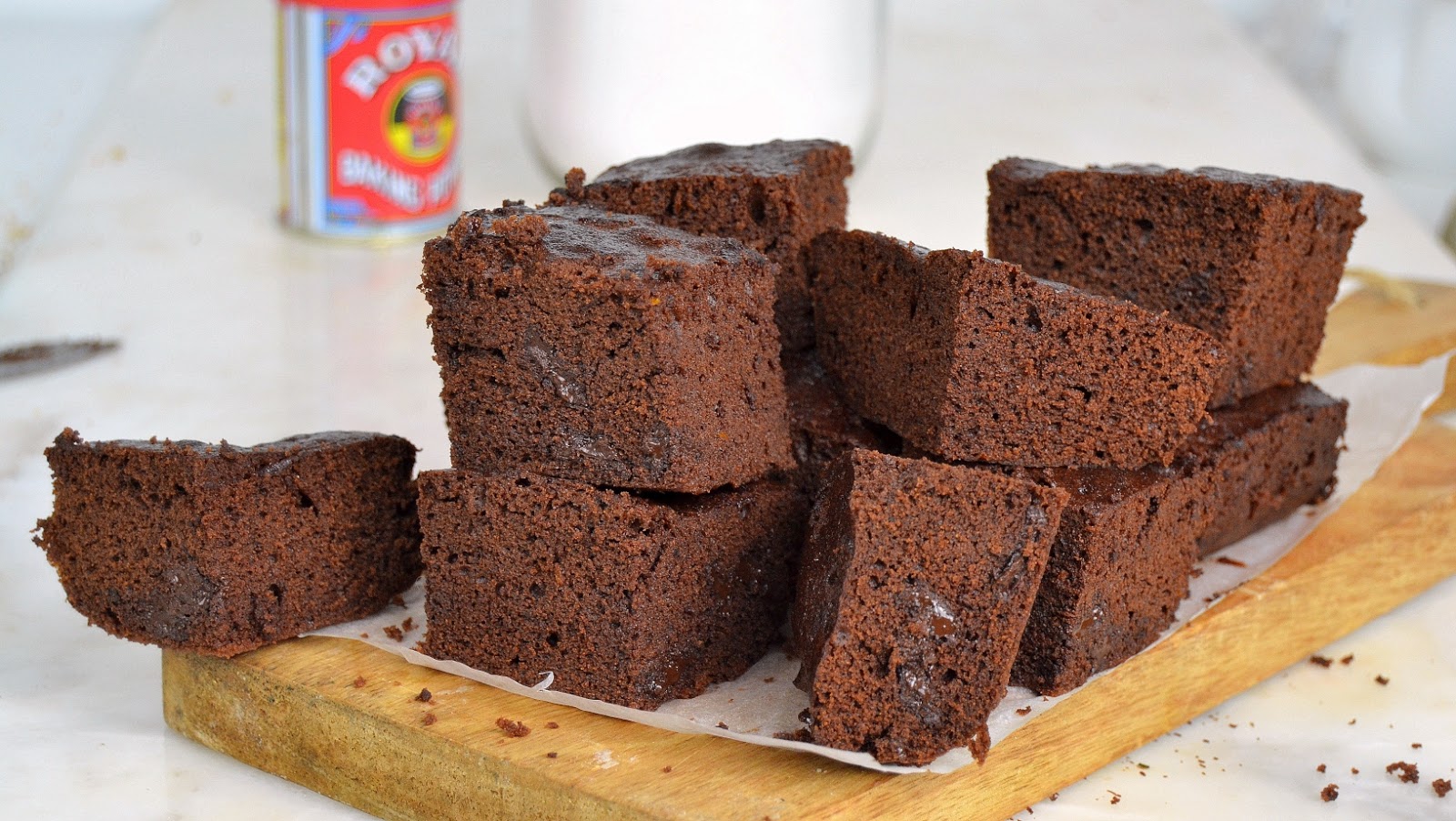 Brownie de chocolate al microondas ¡Sin pesar ingredientes!