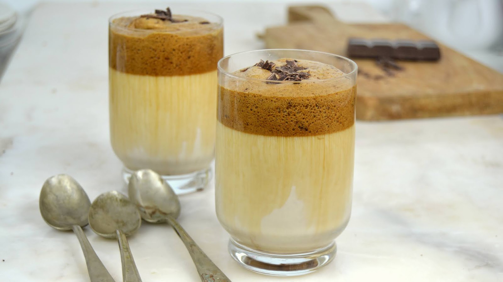 Café Dalgona con chocolate